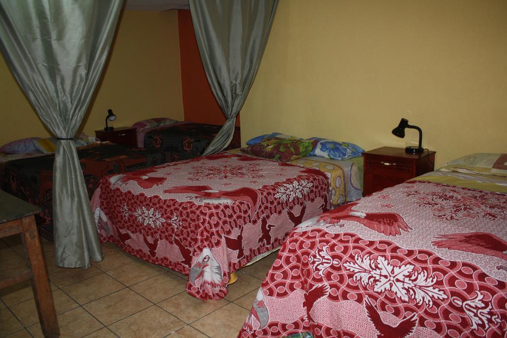 Hotel Kasa Kamelot كويتزالتنانغو المظهر الخارجي الصورة