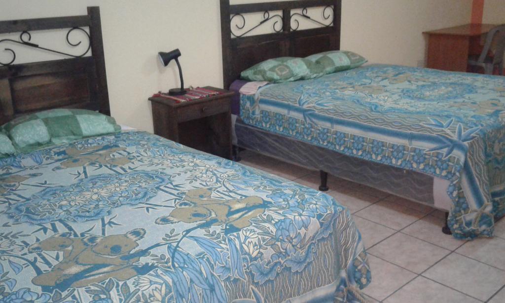 Hotel Kasa Kamelot كويتزالتنانغو المظهر الخارجي الصورة