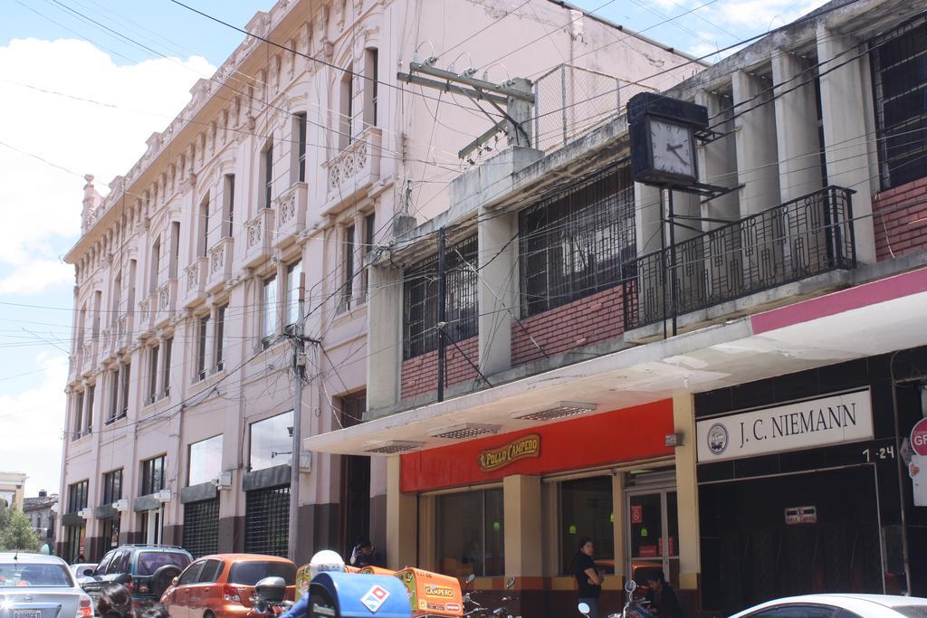 Hotel Kasa Kamelot كويتزالتنانغو المظهر الخارجي الصورة