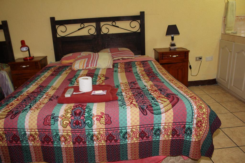 Hotel Kasa Kamelot كويتزالتنانغو المظهر الخارجي الصورة
